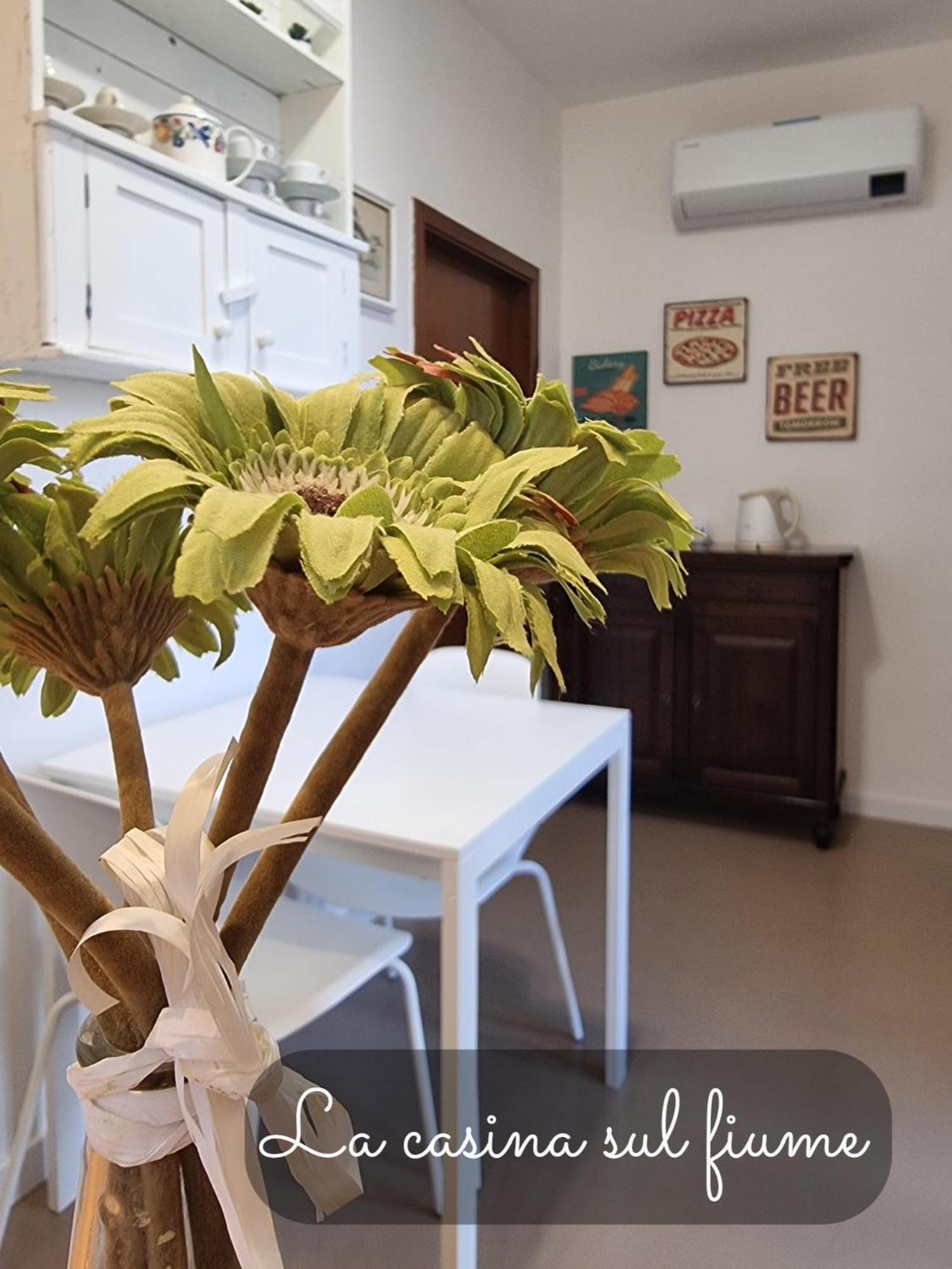 Appartement La Casina Sul Fiume à Prato  Extérieur photo